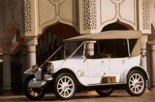 BUICK 1917 4 PORTES - Automobiles Menara